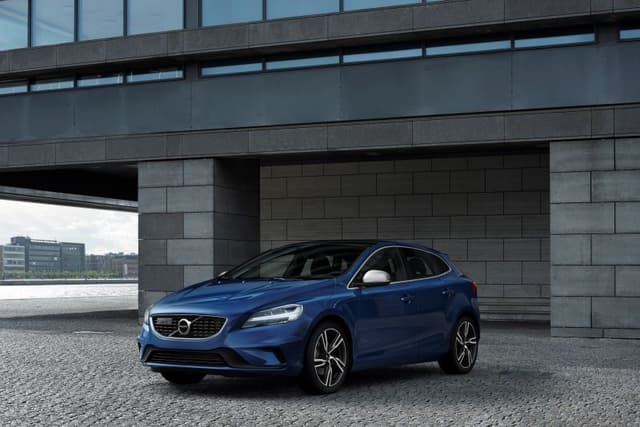 2018 Volvo V40 (facelift 2016) 2.0 T2 (122 Hp)